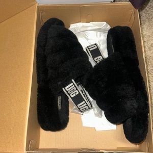 Ugg Slippers (Fluff yea slides)